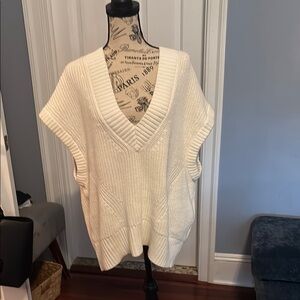 Banana Republic Cream V-Neck Sweater